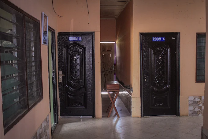 Guest room corridor